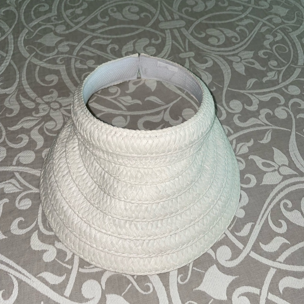 White summer women’s hat